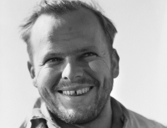 Spitfire Association Biography of WGCDR Robert Gibbes